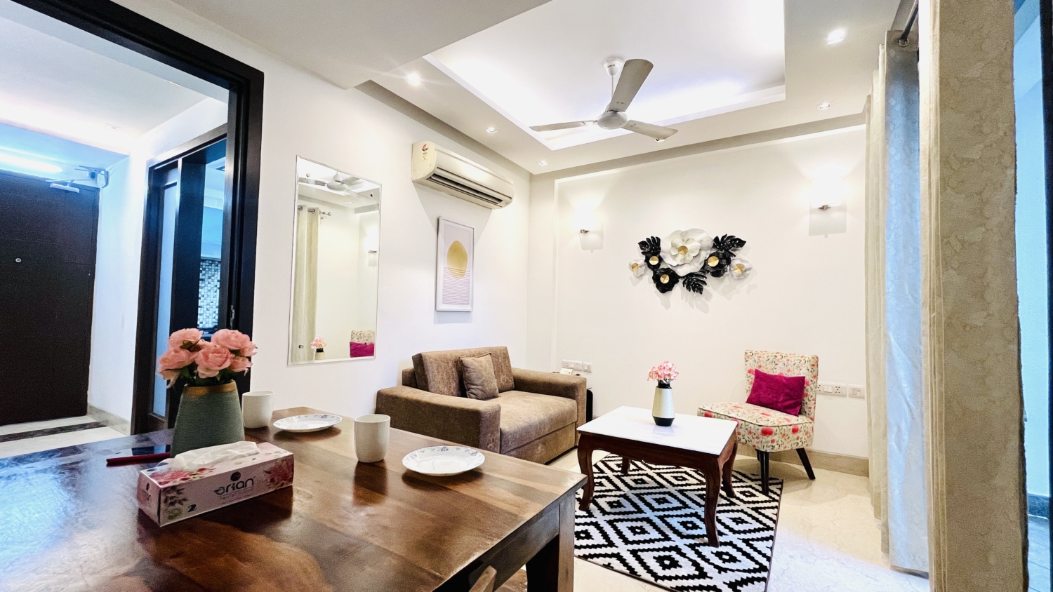 Service Apartments Greater Kailash Delhi